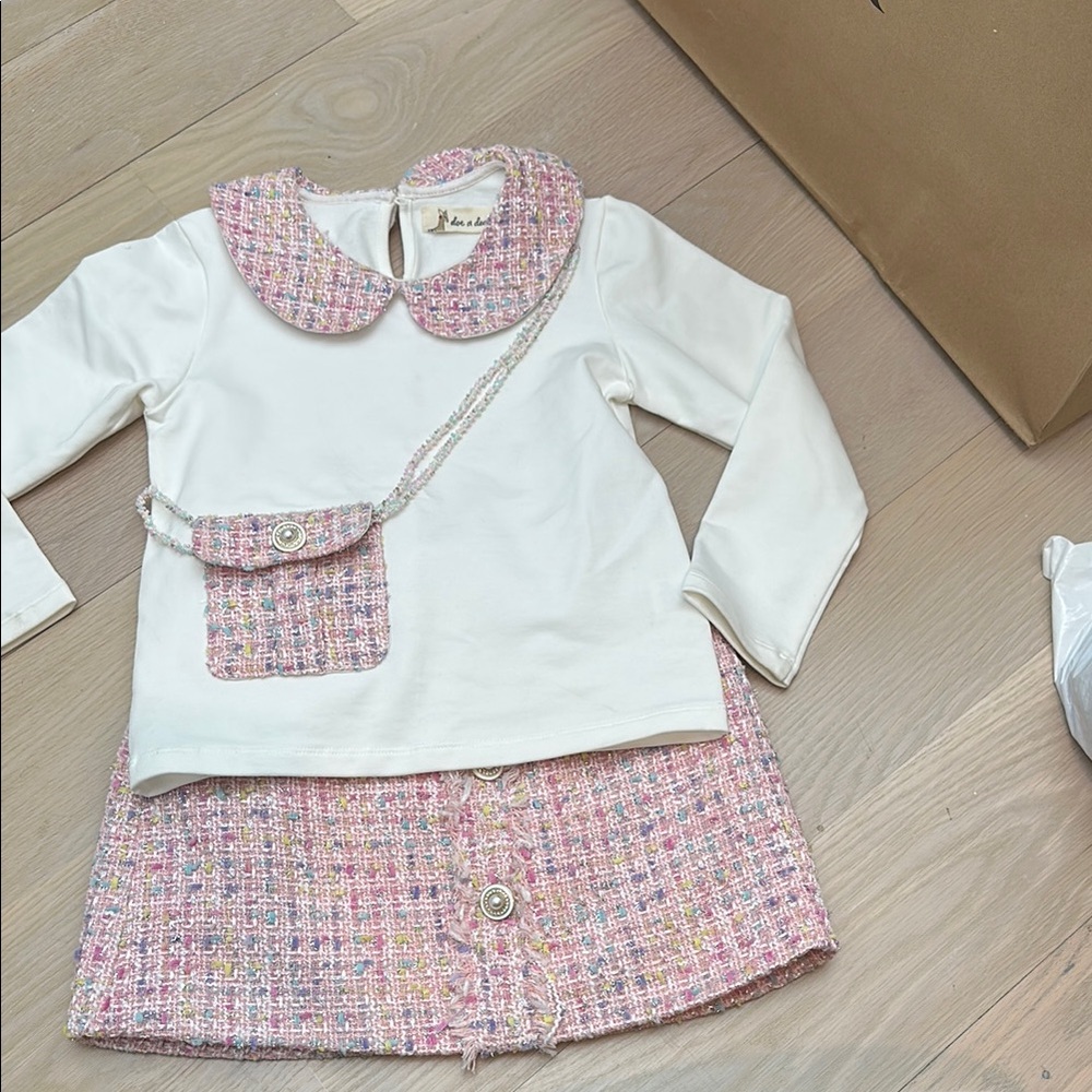 Chic White and Pink Tweed Set with Collar